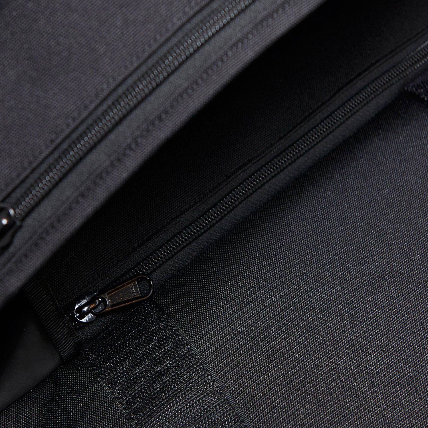 Reflective Parcel Bag - Black