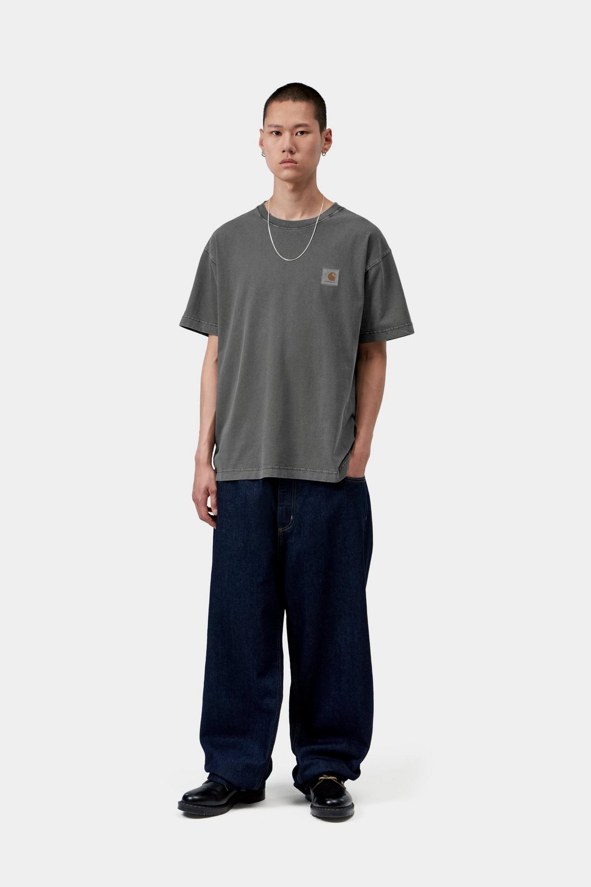 S/S Vista T-Shirt - Black, Garment dyed