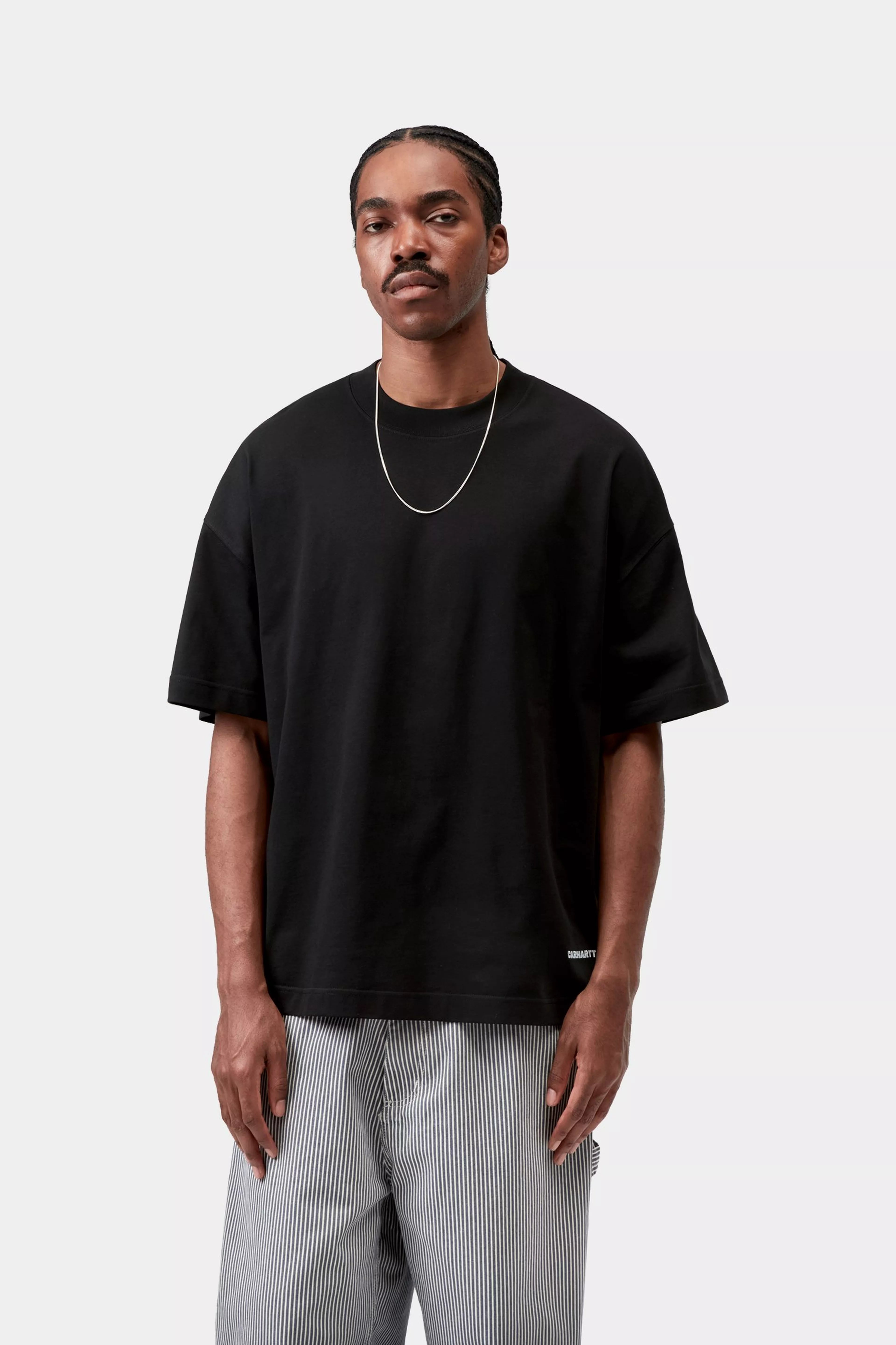 S/S Link Script T-Shirt - Black / White
