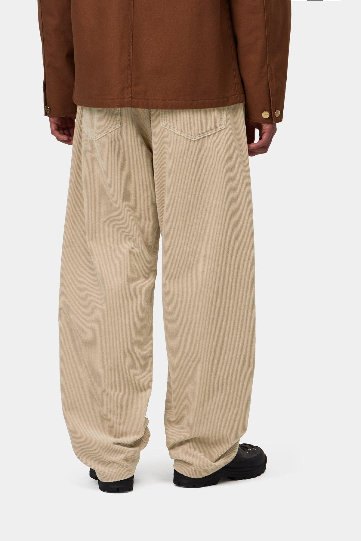 Landon Pant - Wall rinsed