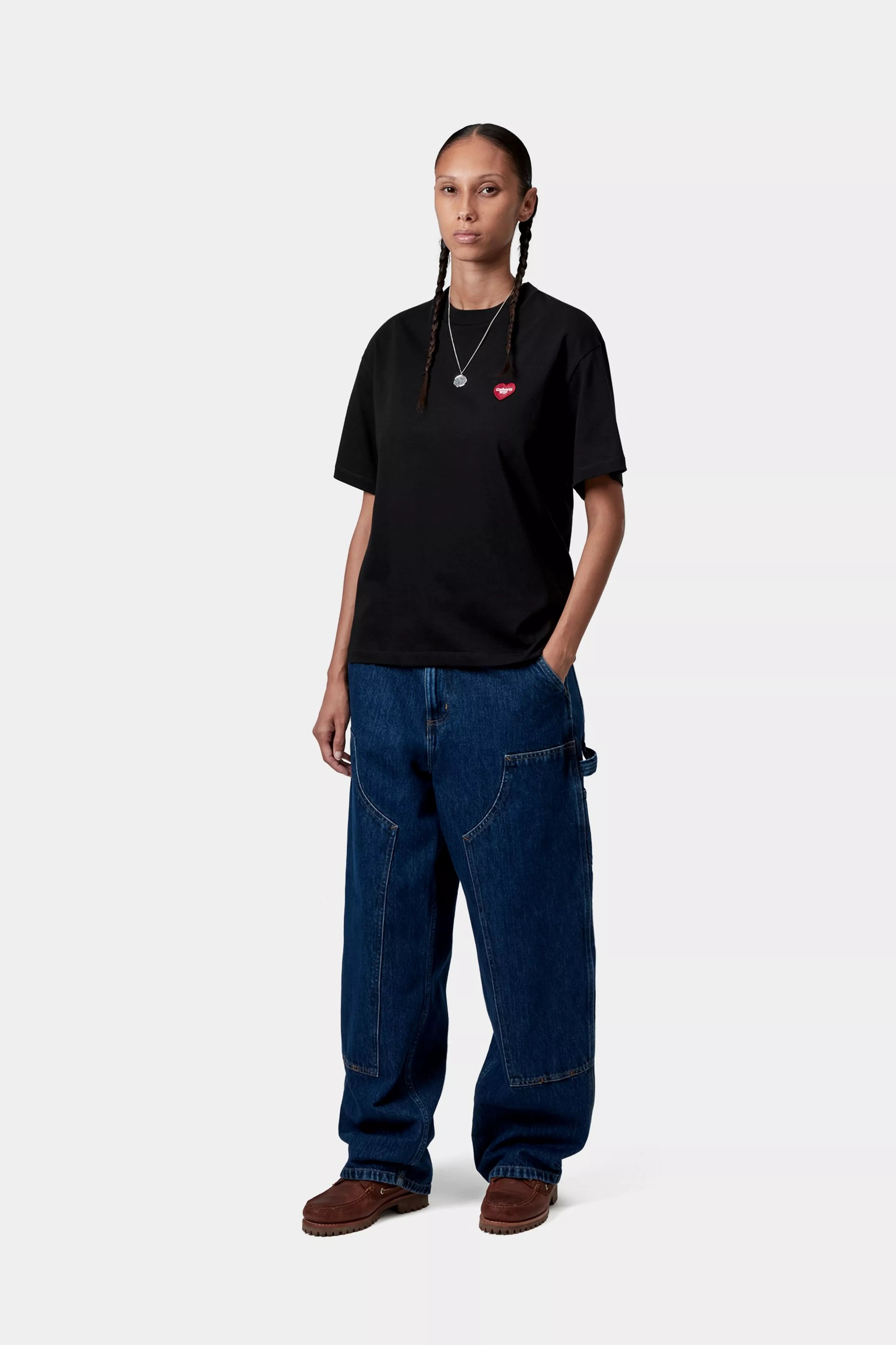 W' S/S HEART PATCH T-SHIRT - Black / Red