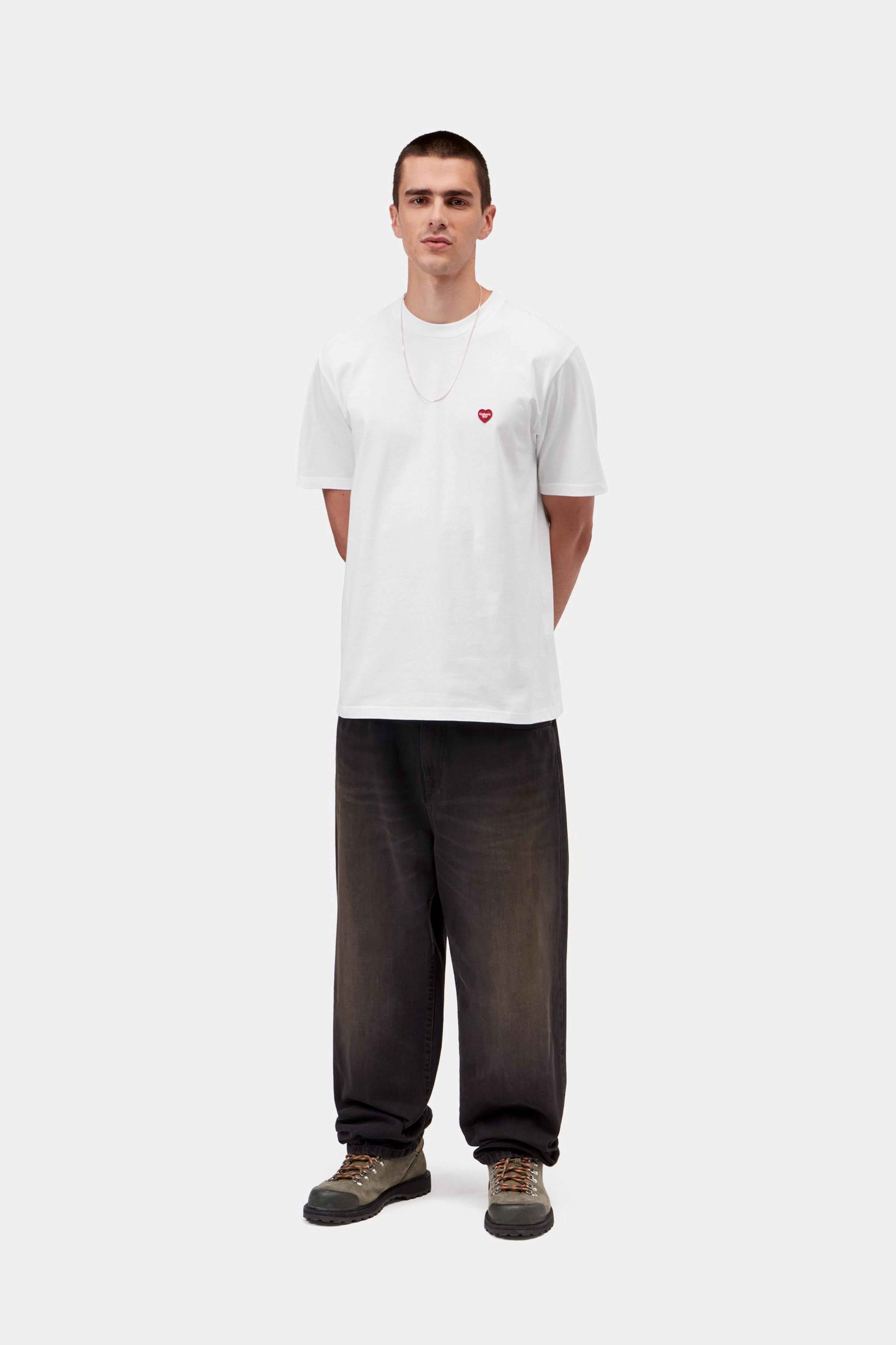 S/S Small Heart T-Shirt - White / Red