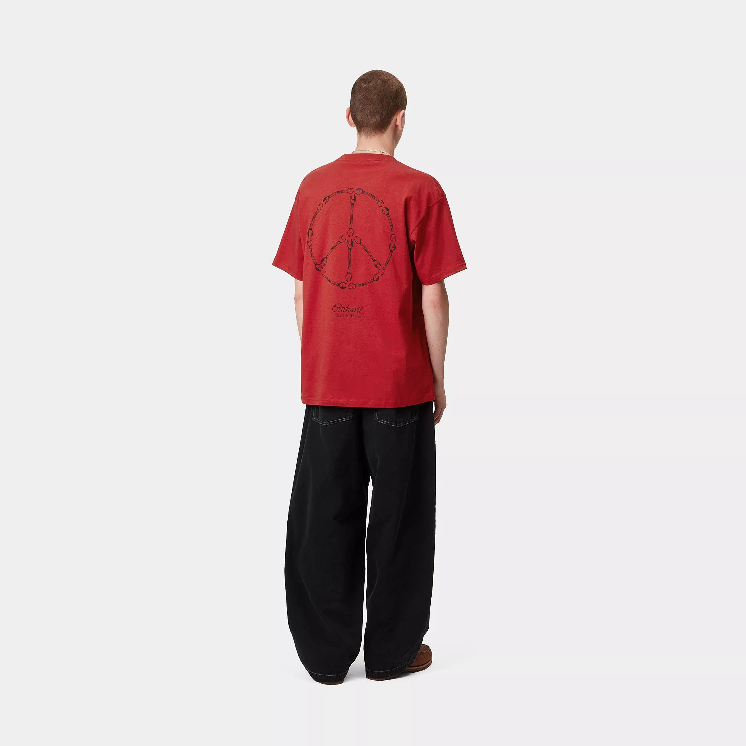 S/S PEACE AND WORK T-SHIRT - Cherry / Black