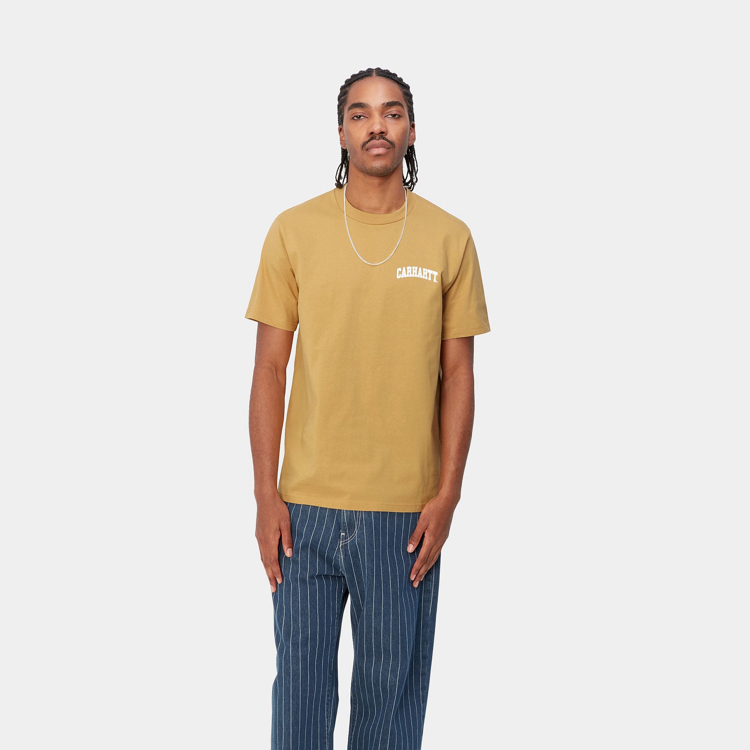 S/S UNIVERSITY SCRIPT T-SHIRT - Bourbon / White