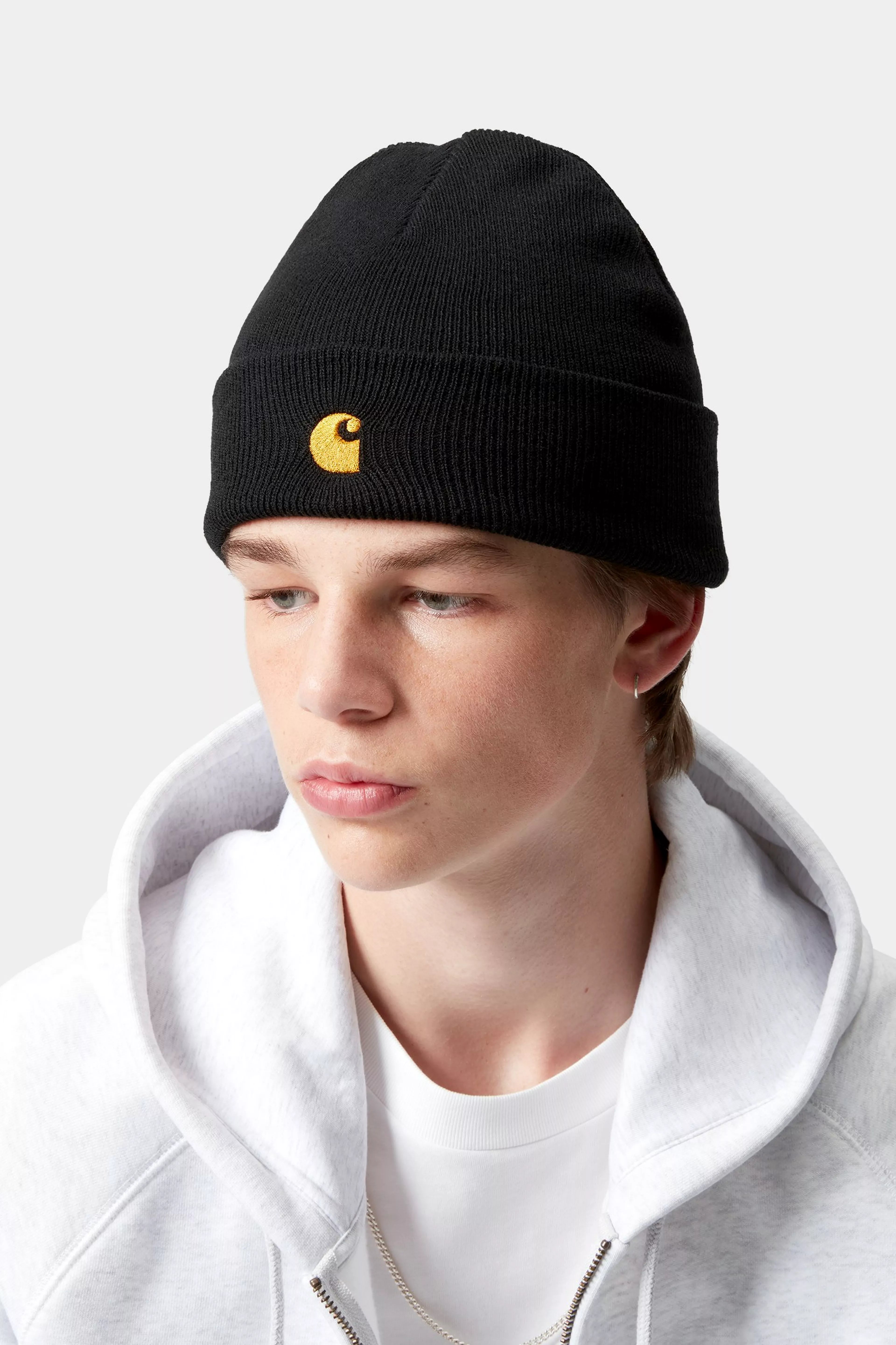 Chase Beanie - Black / Gold 2