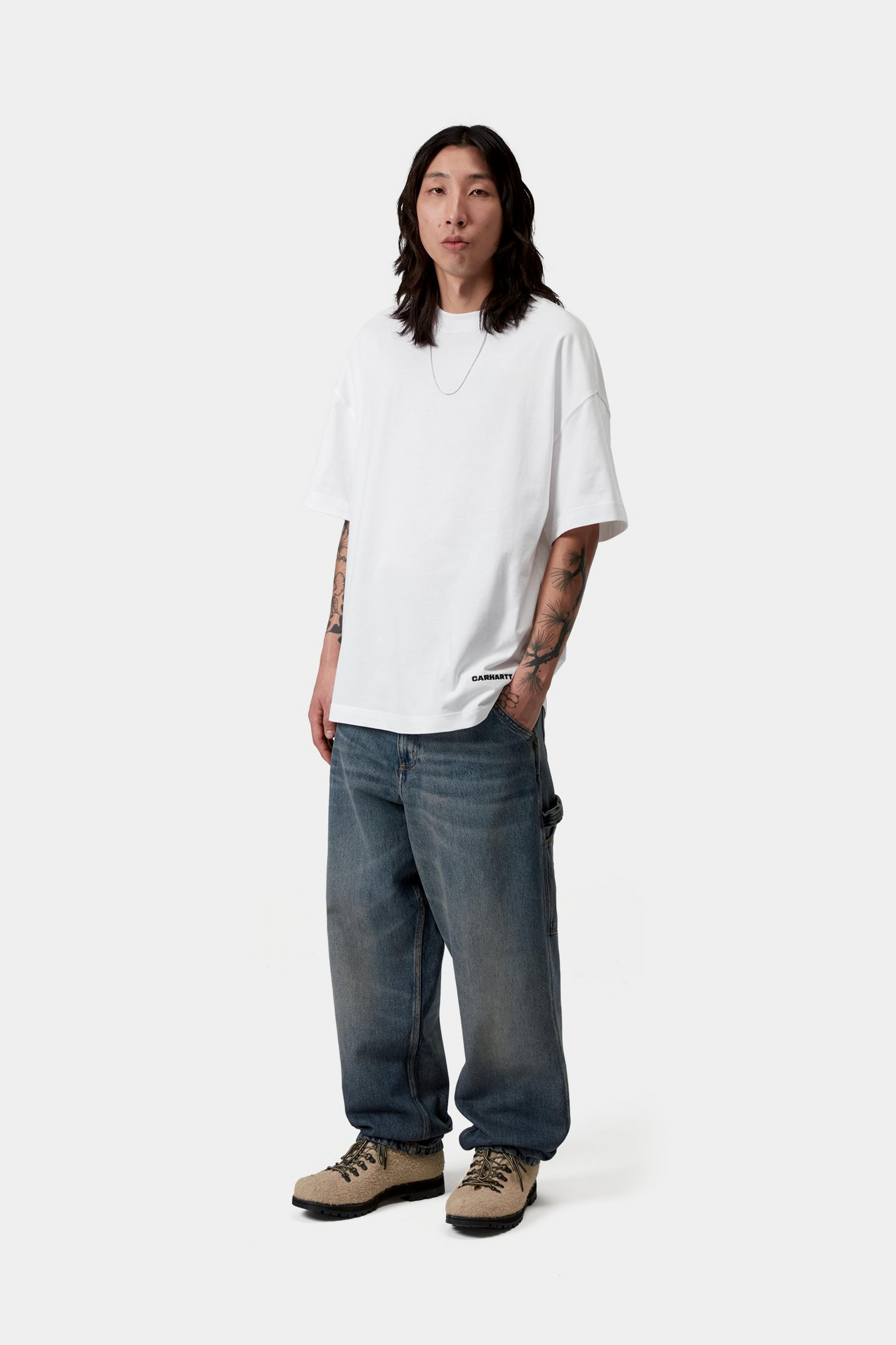S/S Link Script T-Shirt - White / Black