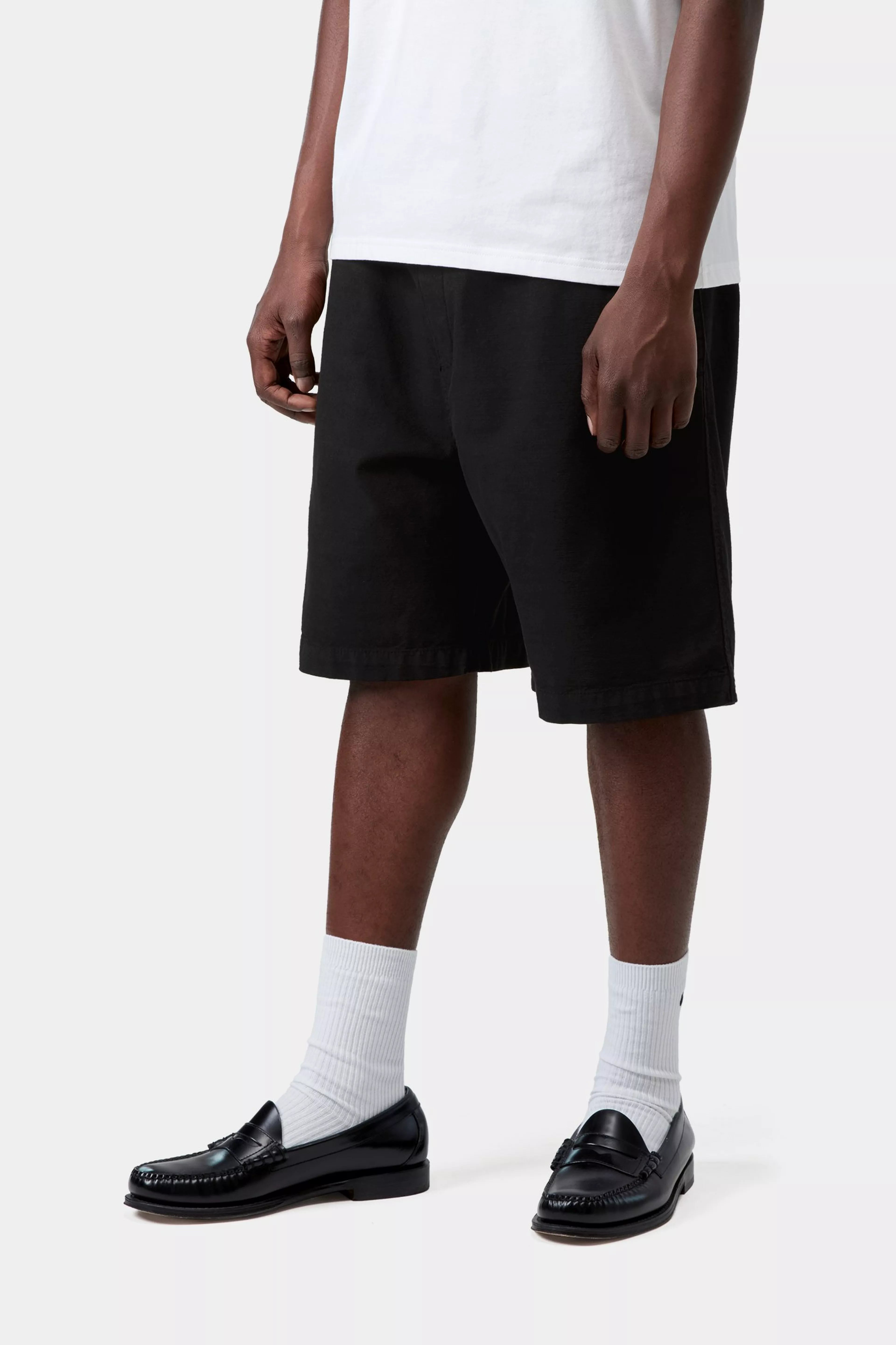 Rainer Short - Black (garment dyed)