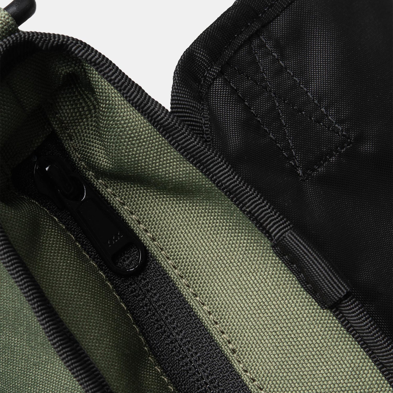 Kyle Shoulder Bag - Leaf 4