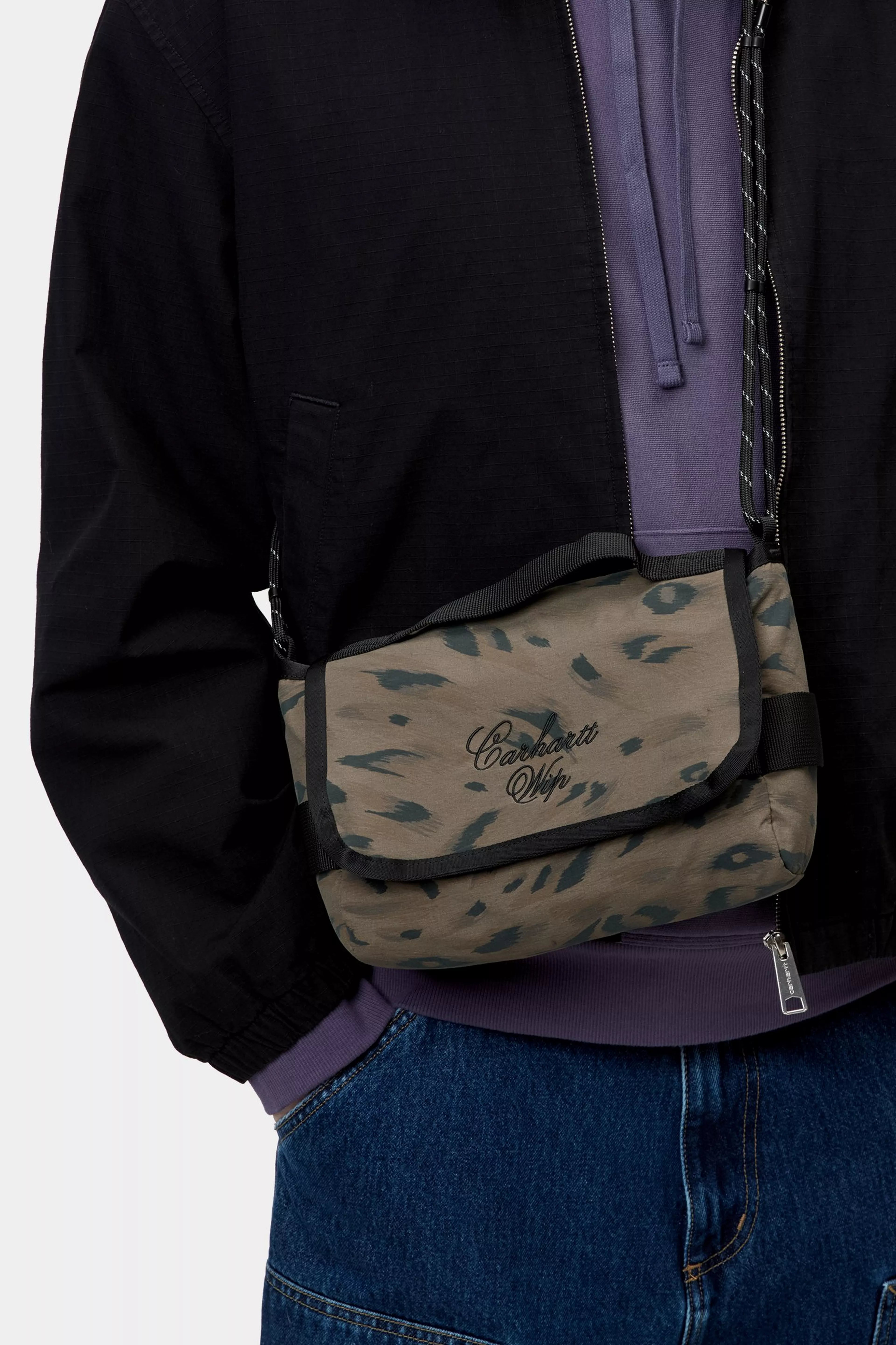 Travon Shoulder Bag - Duck Feather Print, Cypress / Black