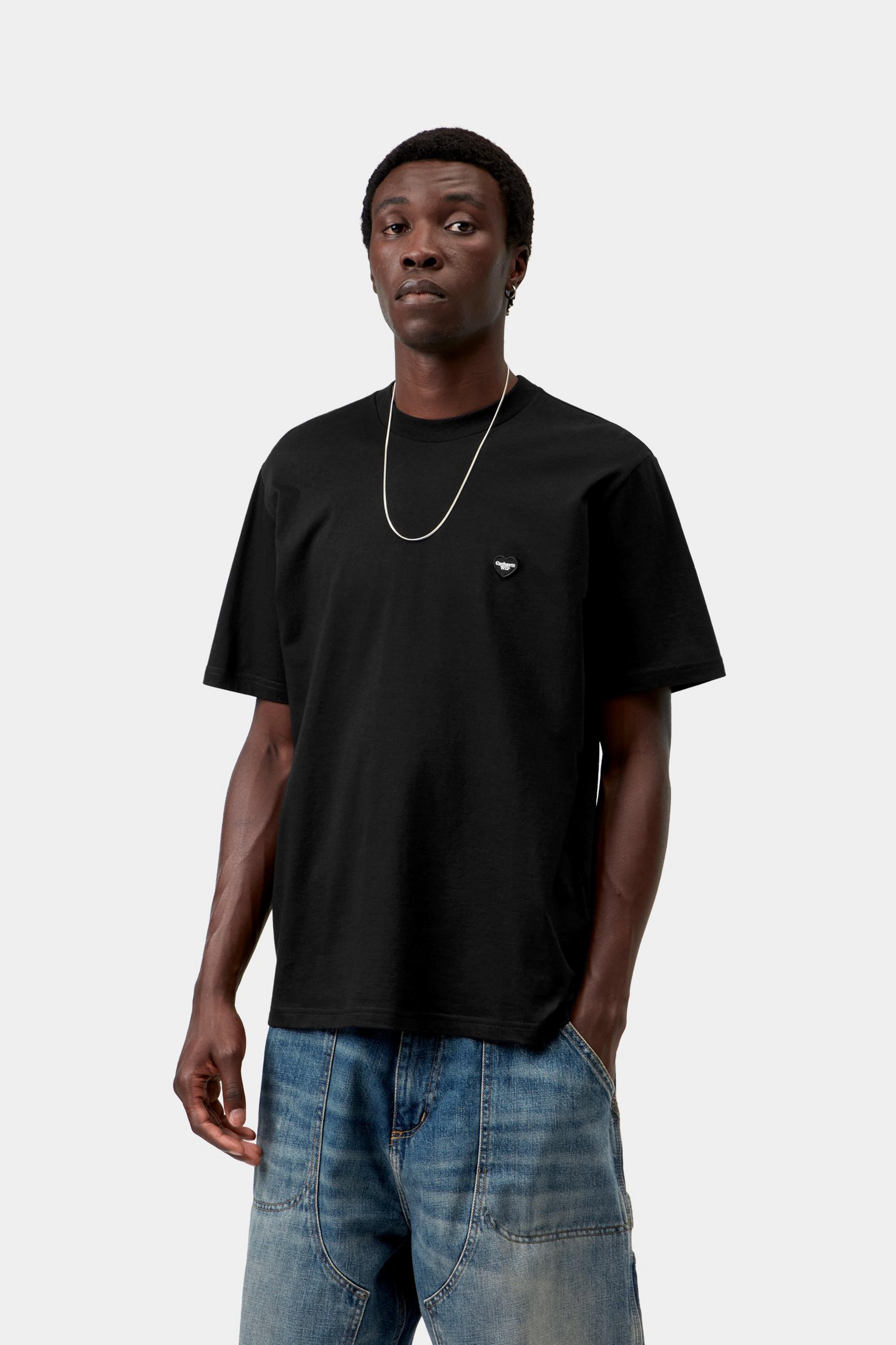 S/S Small Heart T-Shirt - Black / Black