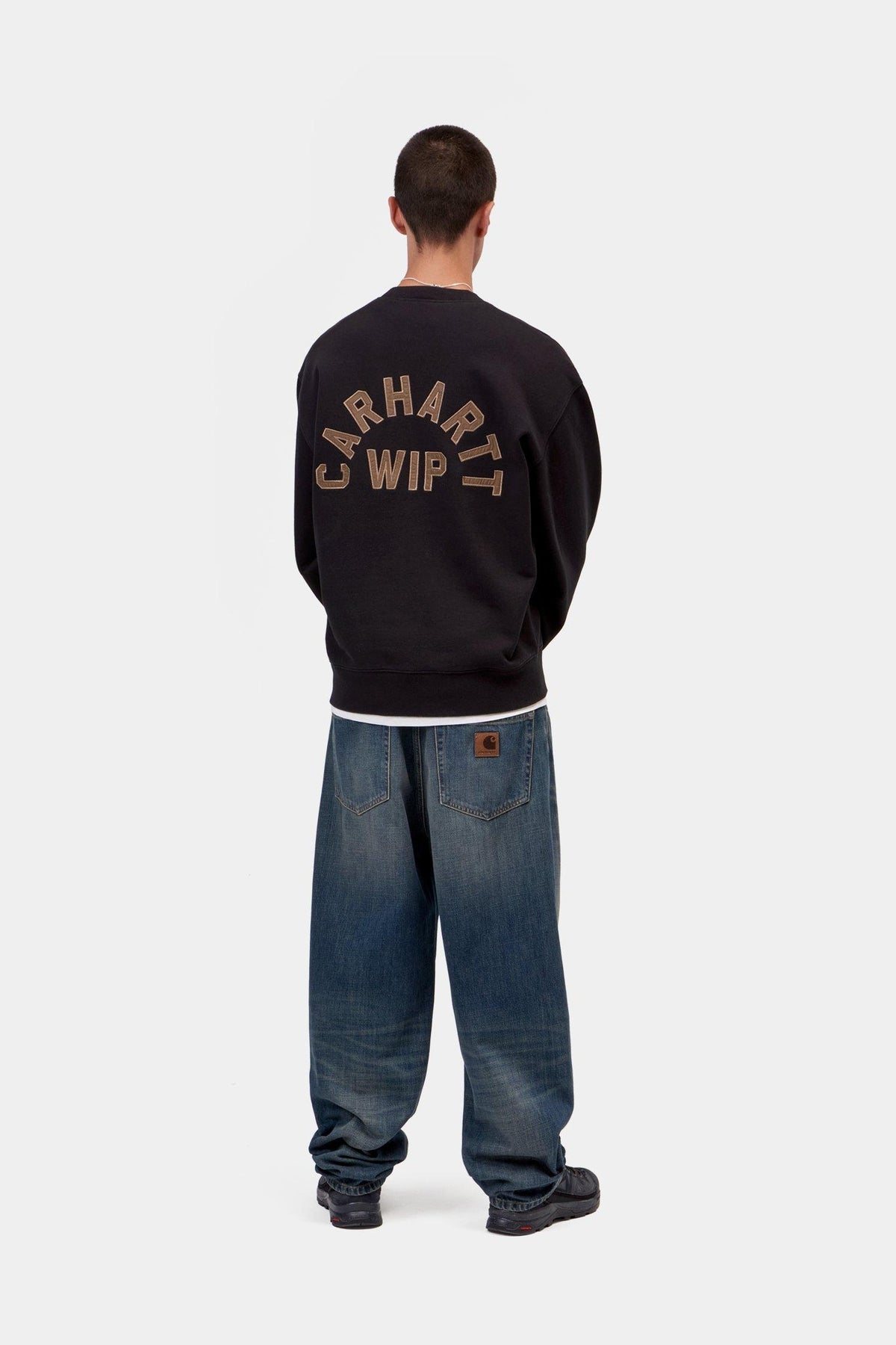 Arch Script Sweatshirt - Black / Hamilton Brown stone washed