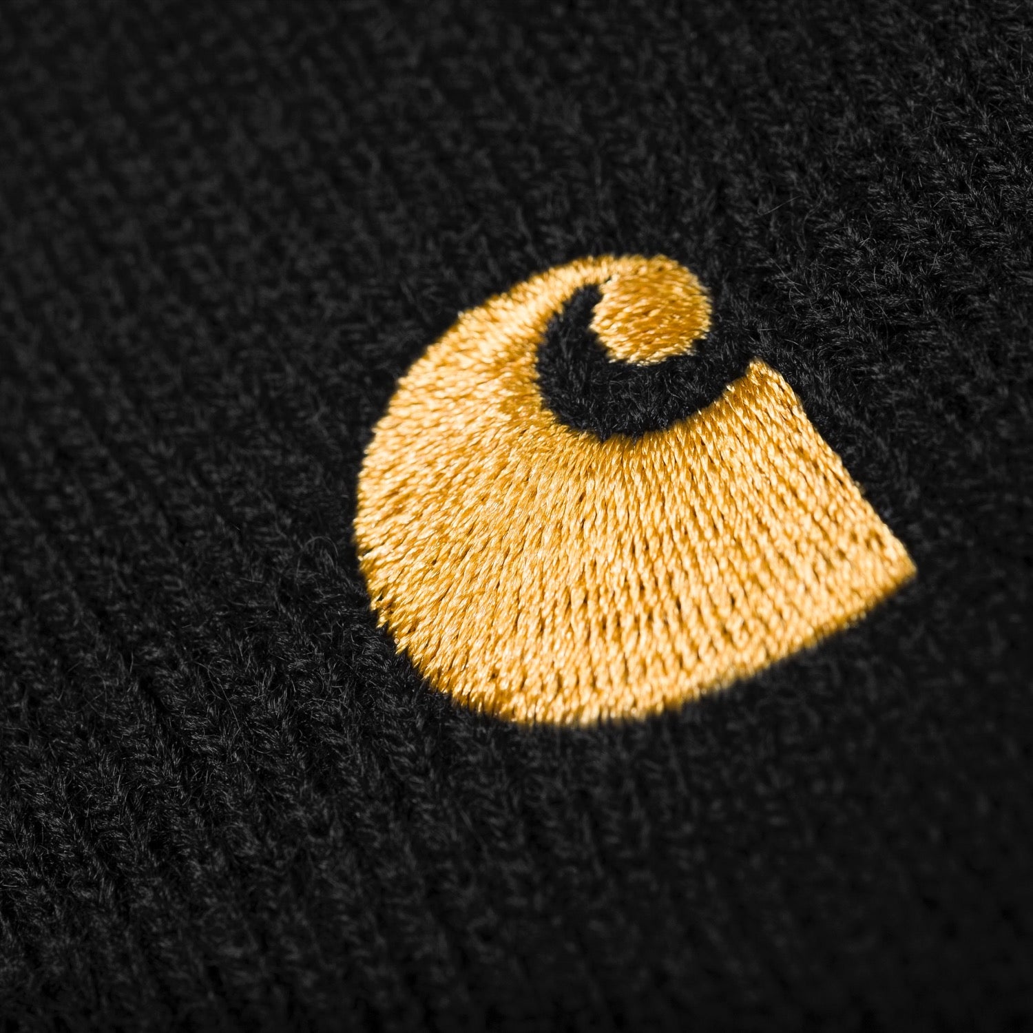 CHASE BEANIE - Black / Gold